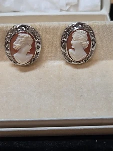 Vintage 14k White Gold Fine Carved Cameo W/filgree Edge Earrings 7 Gm. 7/8 Tall - Picture 1 of 6
