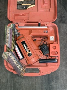 Paslode 900420 Cordless Framing Gun Nailer - Picture 1 of 2