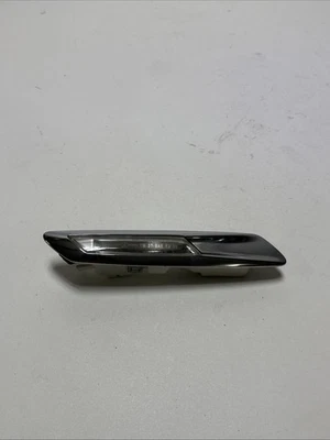 BMW 528 535 550i 2011-2013 luz de giro delantera del lado izquierdo del conductor OEM Foto 1 de 4