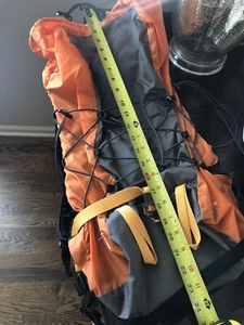 Mountain Hardware Scrambler Montrail Backpack Ultralight Excellent Hiking - Picture 1 of 10