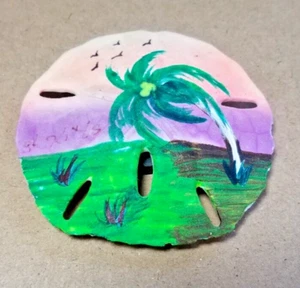 Natural Sand Dollar Tropical Scene Hand Painted Signed  Fridge Magnet SK Kiths - Bild 1 von 6