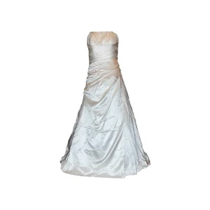 Wedding Gown Ivory - Picture 1 of 16