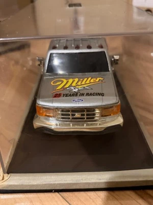 Action #2 Rusty Wallace 1996 NASCAR Miller Ford Dually Truck Bank 1:24 - No Box - Image 1 of 4