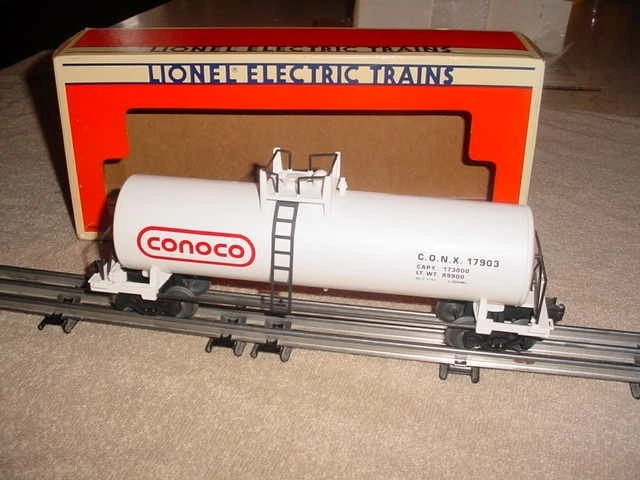 Lionel Conoco Uni-Body Tank Car # 6-17903     0-ga. - Image 1 of 1