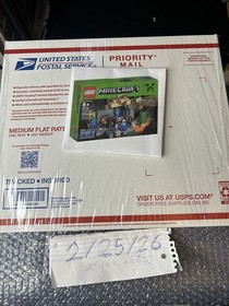 LEGO Minecraft: The Dungeon (21119) Used For Display Complete!!