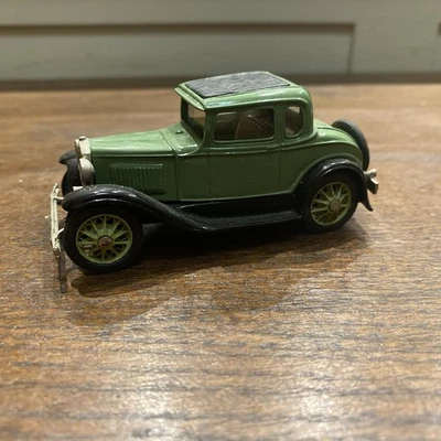 Ford Model A, de Brooklin Models, escala 1/43, en verde #510 Foto 1 de 4