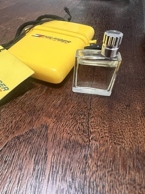 De colección Tommy Hilfiger Atletismo Hombres Colonia Spray Miniatura Foto 1 de 4