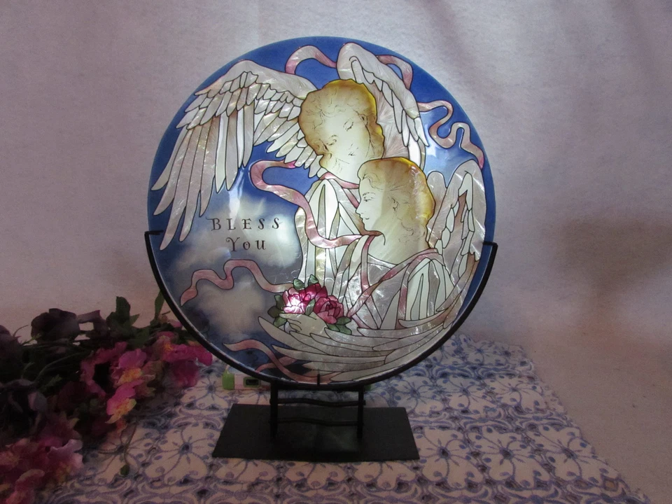 JOAN BAKER DESIGNS VITRAL ÁNGELES DEL CIELO CON SOPORTE Y CANDELABRO Foto 1 de 4