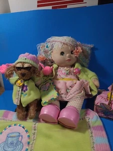 BABY TODDLER CLOTH FACE DOLL ENSEMBLEBY PAM VEUGELAERS NEW ZEALAND - Picture 1 of 11