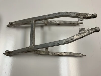 Honda CR250 2001 2000 subchasis OEM subchasis CR125 CR125R CR250R CR Foto 1 de 4