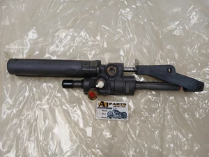 Cilindro de dirección asistida Quicksilver Mercury MerCruiser -NECESITA RECONSTRUCCIÓN 8M0208402 - Imagen 1 de 4