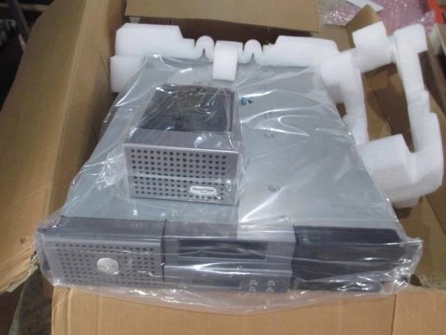 Dell MH591 LTO2 200/400GB Tape Autoloader SCSI LVD R/M w/ PowerVault 124T - Image 1 of 1