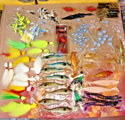 Lote de 110+ piezas de señuelos de pesca de lubina cebos suaves de plástico YUM TSUNAMI PLANTILLA COLA DE BUCKTAIL Foto 1 de 4