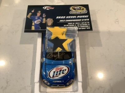 Tarjeta y diecast campeonato Dodge Miller Lite 2012 autografiado por Brad Keselowski Foto 1 de 4