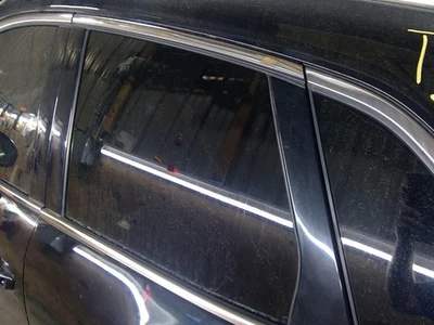 Used Rear Left Door Assembly Rear Side fits: 2017 Lincoln Mkc Rear Left Grade A Foto 1 de 4