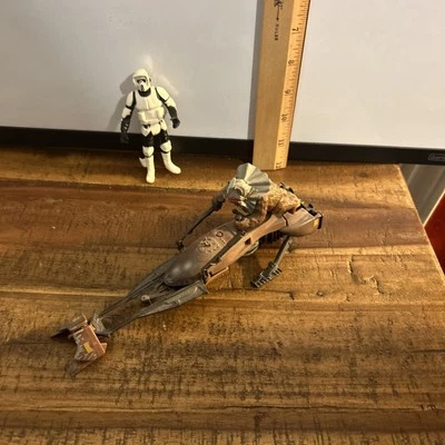 Bicicleta suelta y Scout Trooper Star Wars Paploo & Speeder Foto 1 de 4