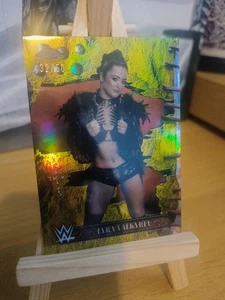2025 Topps Chrome WWE x Cactus Jack Lyra Valkyria Gold Refractor /50 #51 - Bild 1 von 4