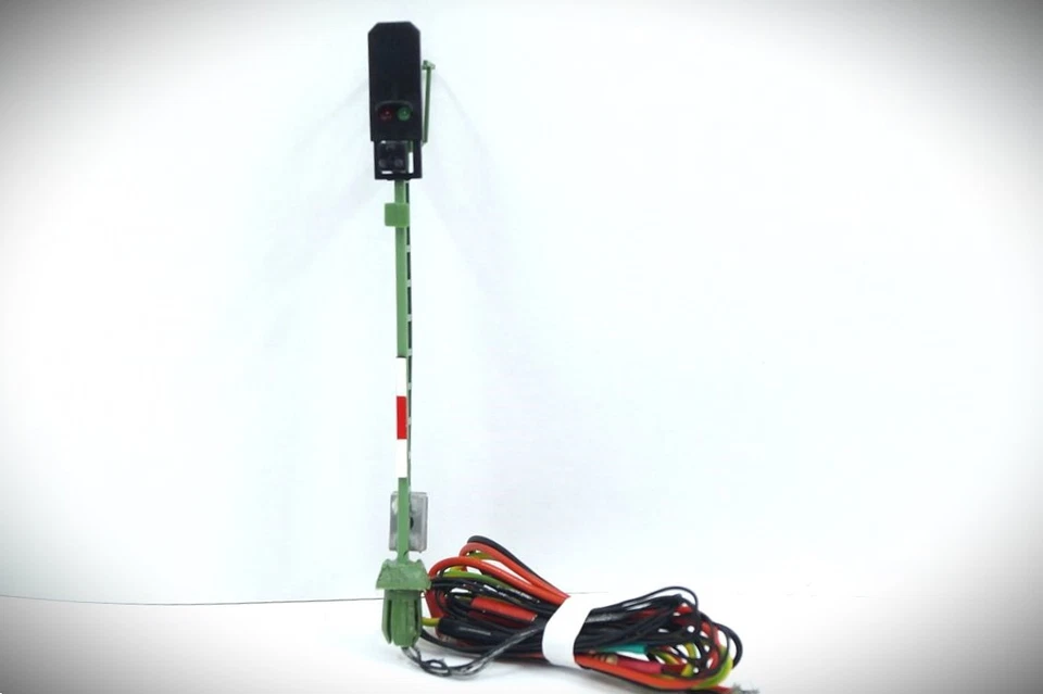 1:87 HO Viessmann 4011 Light Main Signal, Red/Green Height 79 Mm Without OVP (A) - Image 1 of 3