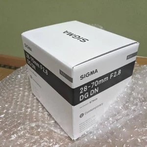 Contemporary Lens Type Zoom 28-70mm f2.8 DG DN Zoom Lens Leica L Mount - Picture 1 of 1