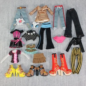 BRATZ MGA Doll Vintage Modern Outfits 2000s 2010s Clothes Shoes Fashion Mix Lot - Bild 1 von 15