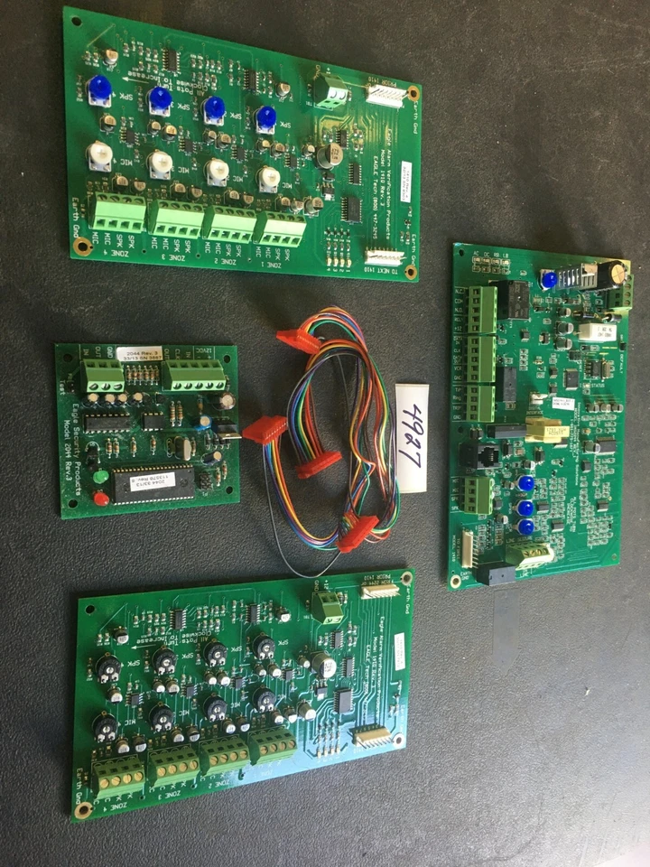 LOTE DE 4 PLACAS DE ALARMA EAGLE CON CABLE (2) 1410 (1) 2044 REV.3 (1) NIMS2244 Foto 1 de 1