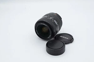 Nikon AF NIKKOR 28-70mm f/3.5-4.5 D Macro Autofocus Lens {52} With Caps - Picture 1 of 5