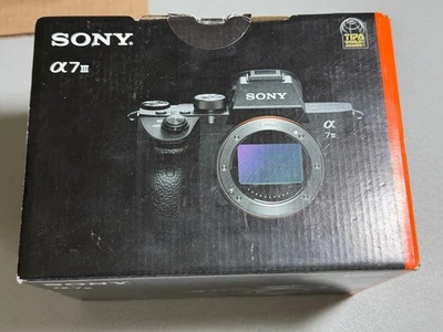 NUEVA cámara de video Sony Alpha a7 III sin espejo 4K (solo cuerpo) negra (ILCE7M3) Foto 1 de 4