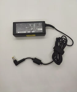 Cargador Adaptador Delta Electronics SADP-65KB D 19V 3.42A - Imagen 1 de 4