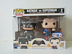 Figura de vinilo Funko Pop Heroes Toysrus paquete exclusivo de 2 Batman vs Superman - Imagen 1 de 11