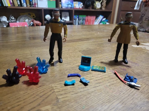 Geordi LaForge Set of 2 Action Figures 1993/1994 Star Trek The Next Generation Cover