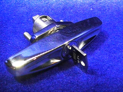 manija bota clásica mini cromada Foto 1 de 4