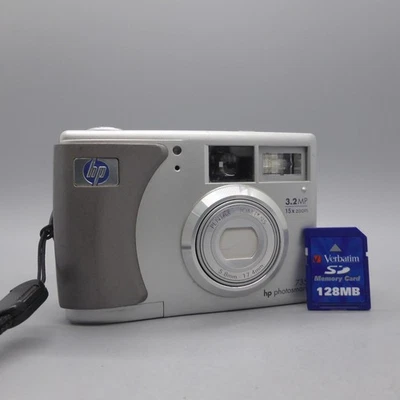HP Digital Camera Photosmart 735 3.2MP Silver Tested - Image 1 of 4