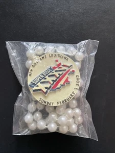New Orleans Super Bowl XXXVI 36 Mardi Gras Beads New England Patriots Red Blue - Picture 1 of 2