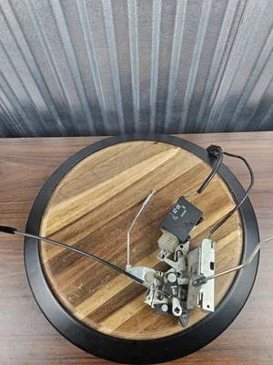 1994-1997 JAGUAR XJ6 VANDEN PLAS Rear Right  Door Lock Latch W/ Actuator - Image 1 of 4