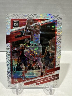 2021-22 Panini Optic Basketball Silver Photon Pulsar Prizm #28 DeMar DeRozan - Image 1 of 2