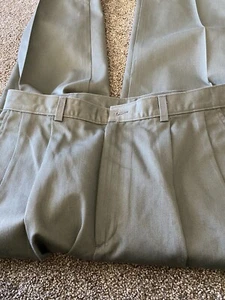 36 x 31 Hunt Club faltenfrei/Baumwolle Herren Hose grün Bundfalte vorne sehr guter Zustand - Bild 1 von 4