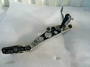 B1. Honda CBX 750 RC17 footrest holder front right + footrest - Picture 1 of 8