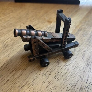 VINTAGE DIECAST METAL PENCIL SHARPENER PLAY ME EARLY STYLE CANNON - Picture 1 of 5