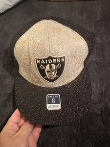Brand New Los Angeles Raiders Oakland Hat Cap NFL Reebok Fitted Size 8 - Picture 1 of 7