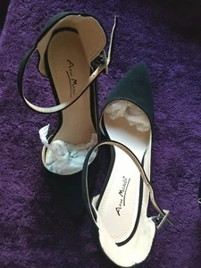 ANNE MICHELLE 'MOMENTUM 36' BLACK D'ORSAY Pointed Pumps~ New~Never Worn! Size 10 - Picture 1 of 9