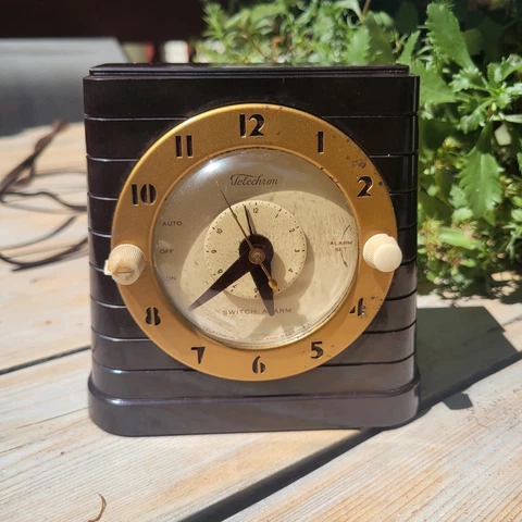 Vintage Telechron 8H61 Art Deco Electric Bakelite Switch Alarm Clock Cover