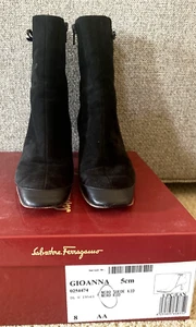 SALVATORE FERRAGAMO Black Kid Suede Leather Heel Booties Sz 8 2A AA Ankle Boots - Picture 1 of 15