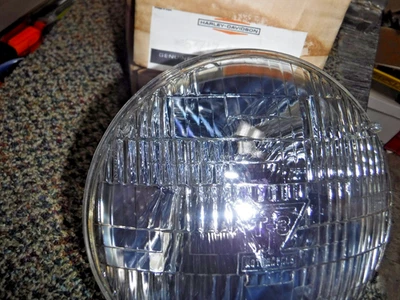 NUEVO DE FÁBRICA ORIGINAL HARLEY DAVIDSON PANHEAD 6V GUDIE FARO BOMBILLA 67717-48 B Foto 1 de 4