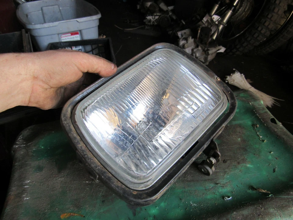 Kawasaki ZX750 GPZ 1984 faro luz lámpara 84 Foto 1 de 1