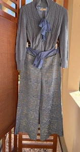women’s Unique Blue 2 piece pants Knit Sweater set With Silk Trim Size M/L - Picture 1 of 9