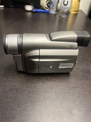 JVC GR-DVL711U MiniDV Digital CyberCam Camcorder 400x Zoom Untested - Image 1 of 4
