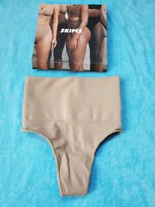 SKIMS : CORE CONTROL Thong WOMEN'S  SIZE S/M Color: Clay S-33