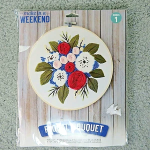 Leisure Arts Embroidery Kit 8" Make In A Weekend Floral Bouquet 12 pc Hoop Floss - Picture 1 of 6