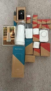 Simplisafe (New, never installed) wireless home security system 17 piece system - Picture 1 of 1