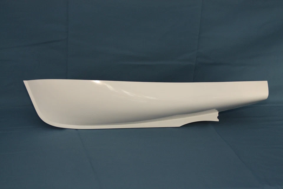 Gfk Rumpf 8,2m Motorbarkasse in M1:15 - Bild 1 von 4